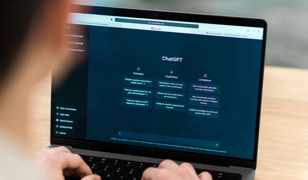 Is there another AI like ChatGPT?